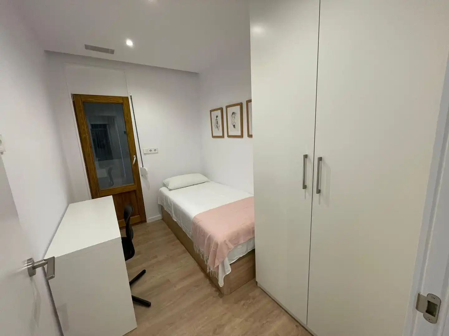 Dormitori de Pis de lloguer en Barcelona amb Aire condicionat, Calefacció i Parquet