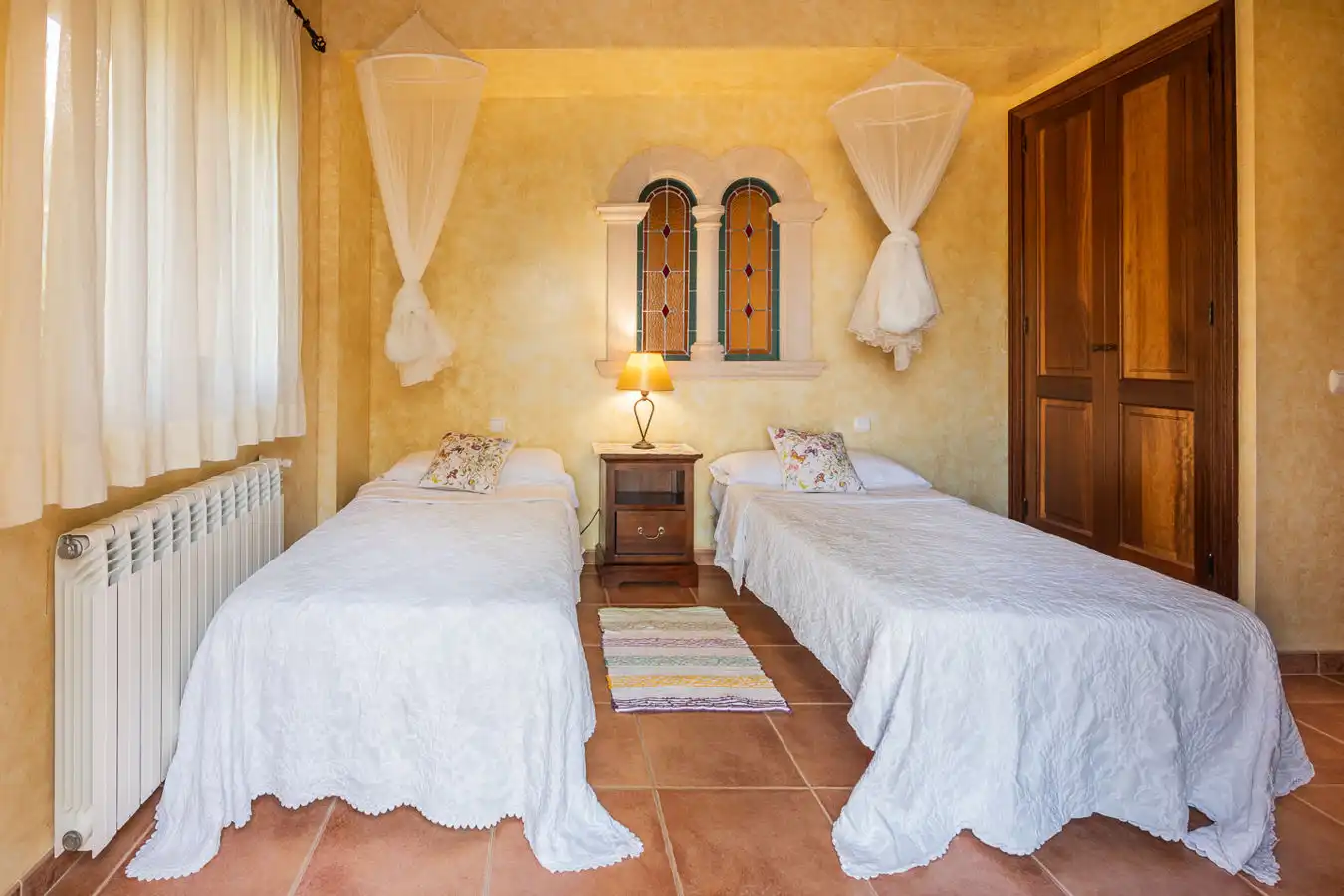 Country homes for sale in Deià