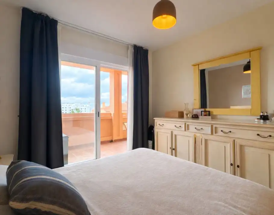 Piso con terraza en venta en El Faro de Calaburra - Chaparral, imagen 8