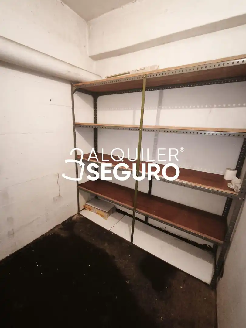 Wohnung zur Miete in Zaragoza mit Heizung, Terrasse und Abstellraum