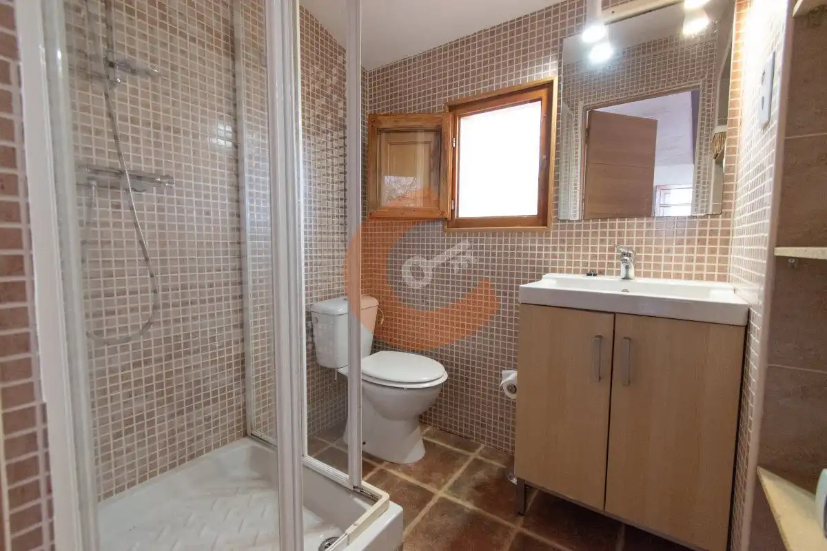 Bany de Casa o xalet en venda en La Bisbal del Penedès amb Aire condicionat, Calefacció i Terrassa