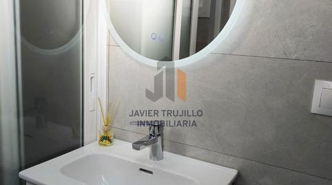 Foto 5 de Casa adosada de alquiler en N/a, Trayamar, Málaga