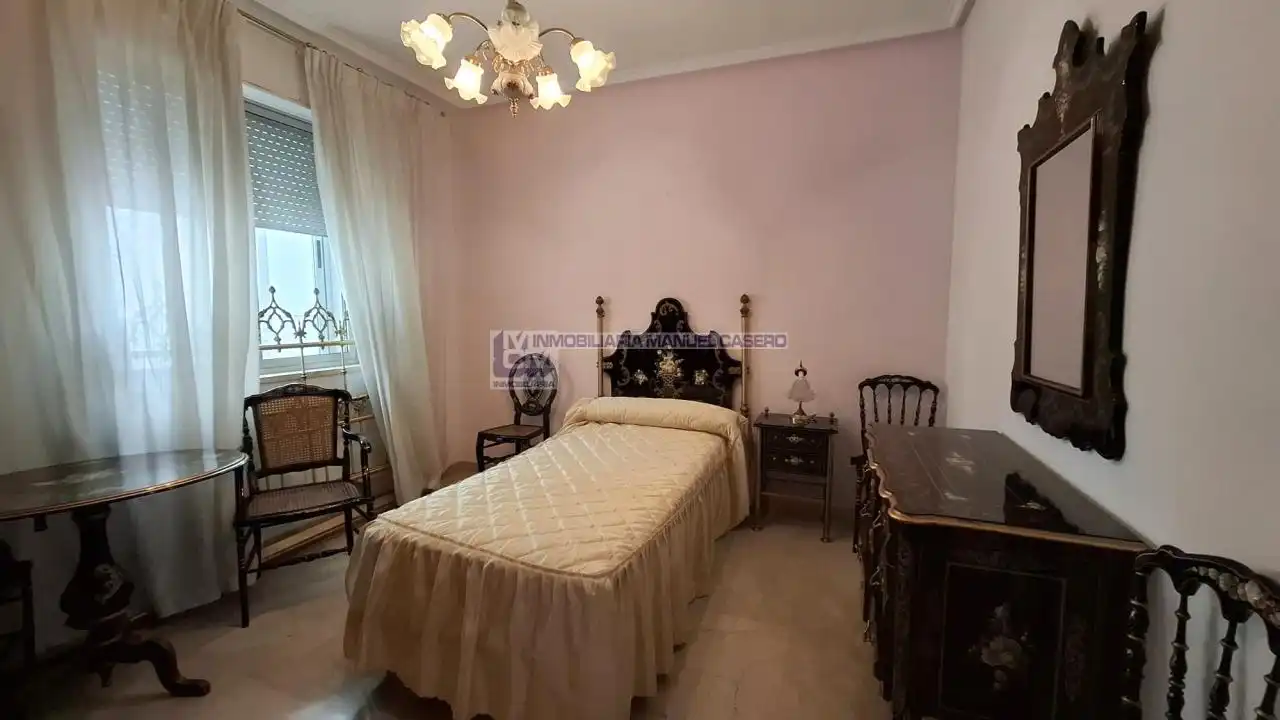 Habitación de Piso en venta en Cáceres con Calefacción y Terraza