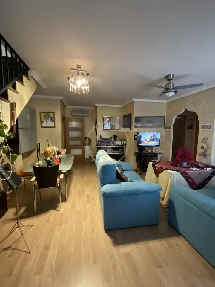 Wohnzimmer von Maisonette zum Verkauf in Linares mit Klimaanlage
