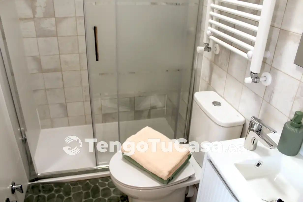 Baño de Piso en venta en Madrid con Aire acondicionado, Calefacción y Terraza