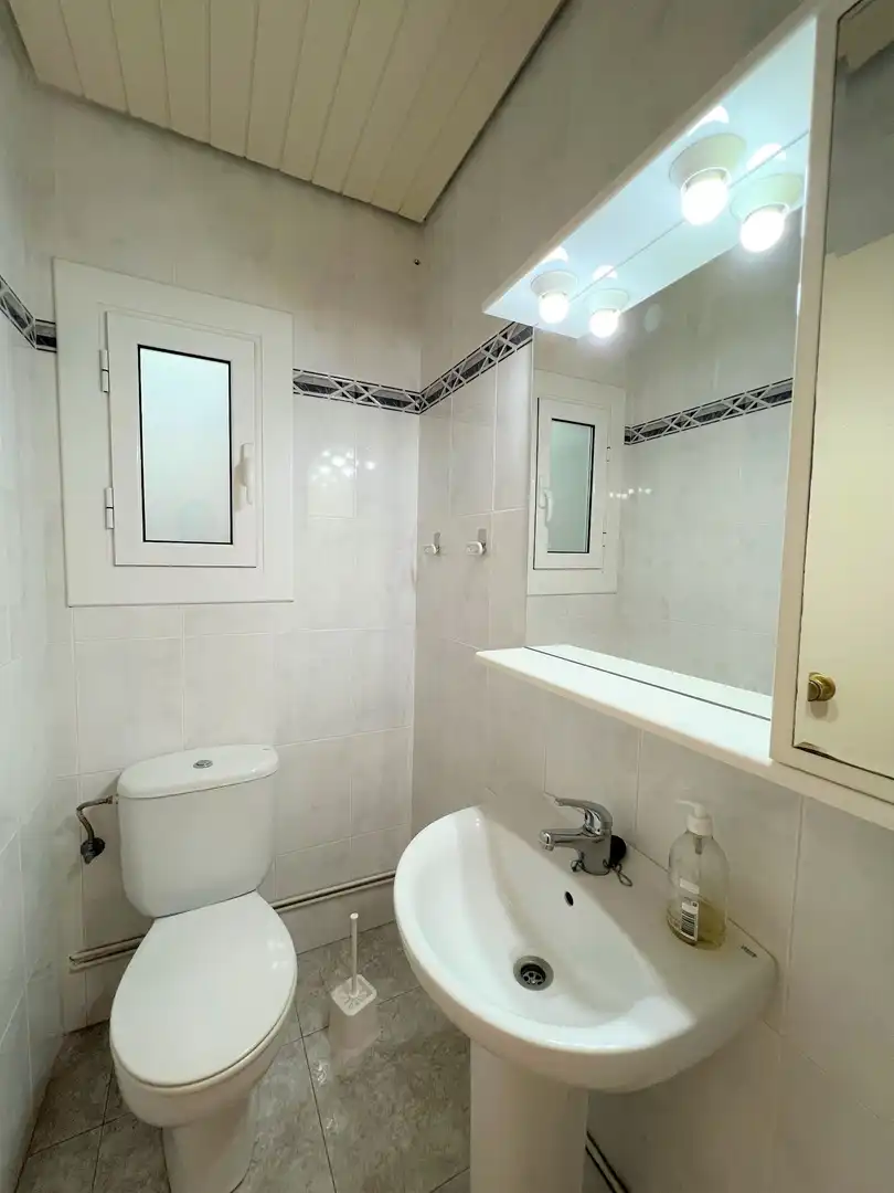 Bany de Apartament de lloguer en Calonge i Sant Antoni amb Calefacció, Terrassa i Moblat