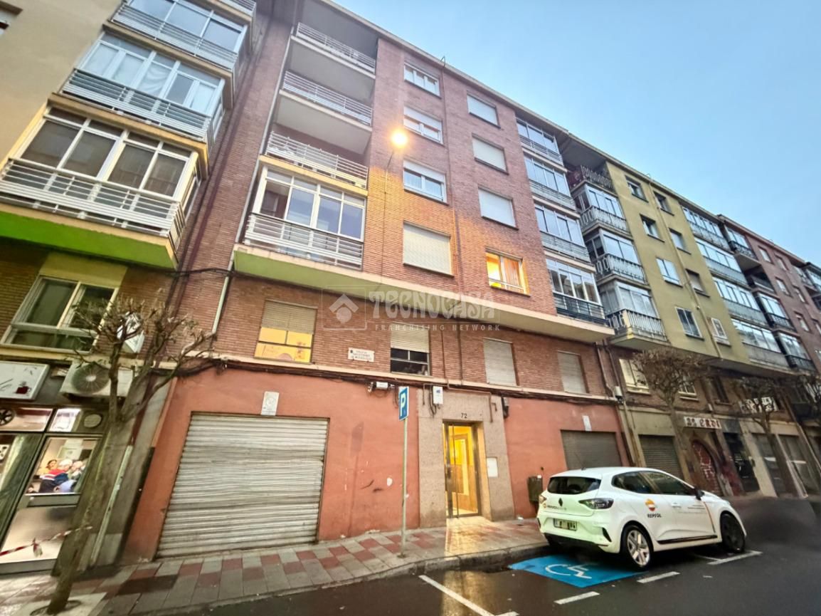 Flat for sale in C. de Santo Toribio de Mogrovejo, El Ejido - Santa Ana