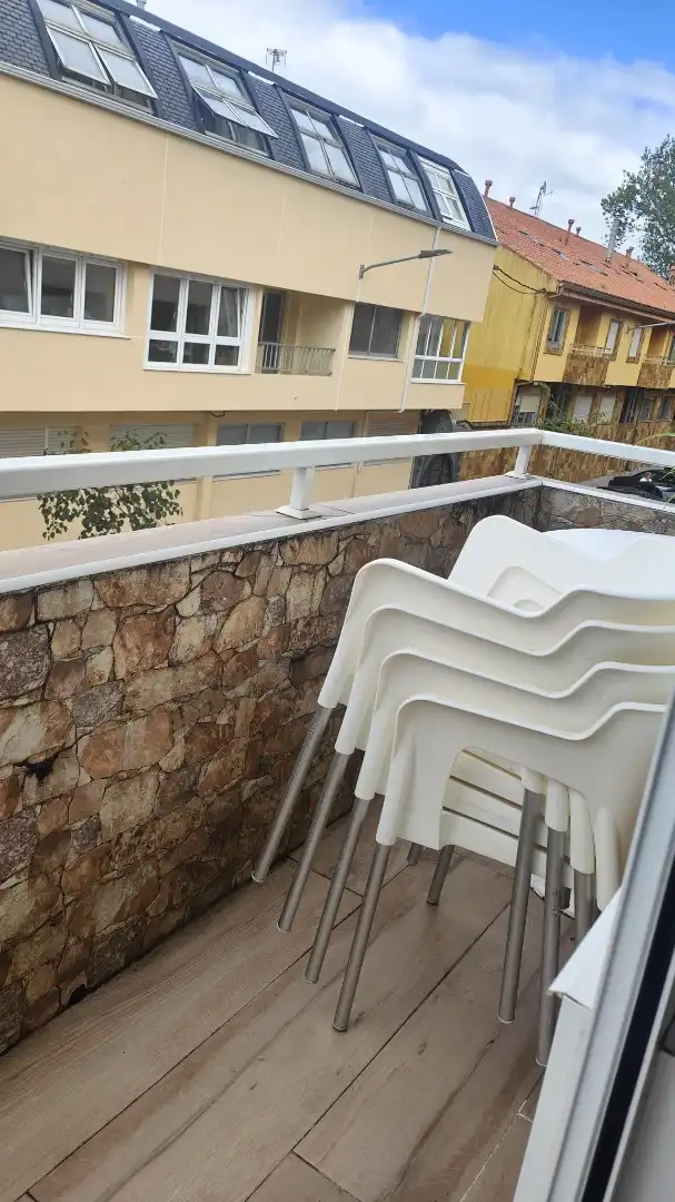 Piso de alquiler en Perillo