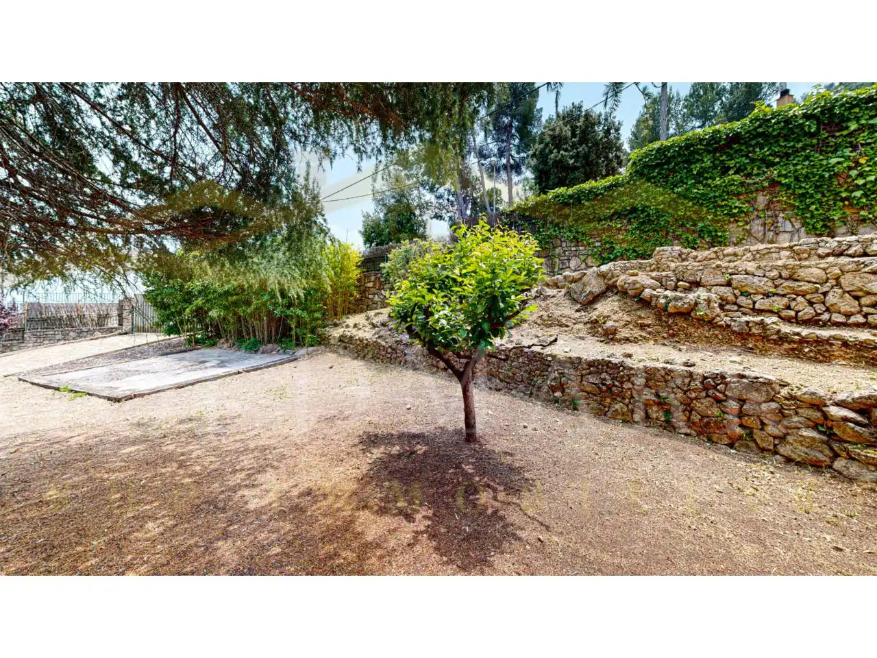 Jardí de Casa o xalet en venda en Corbera de Llobregat amb Aire condicionat, Calefacció i Jardí privat