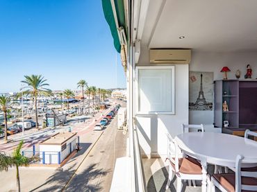Flat for sale in Avenida de Andalucía