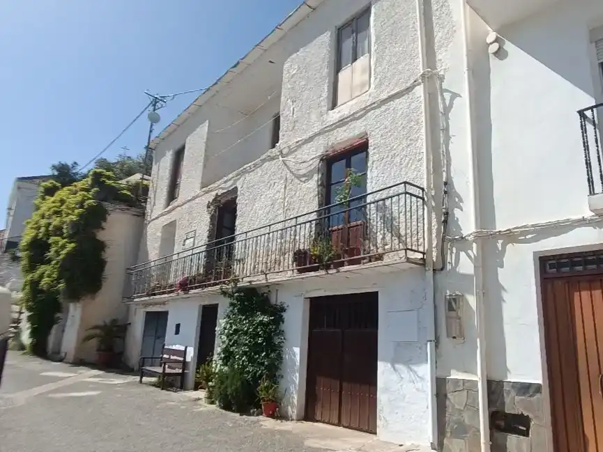 Vista exterior de Casa adosada en venda en La Taha amb Aire condicionat, Traster i Balcó