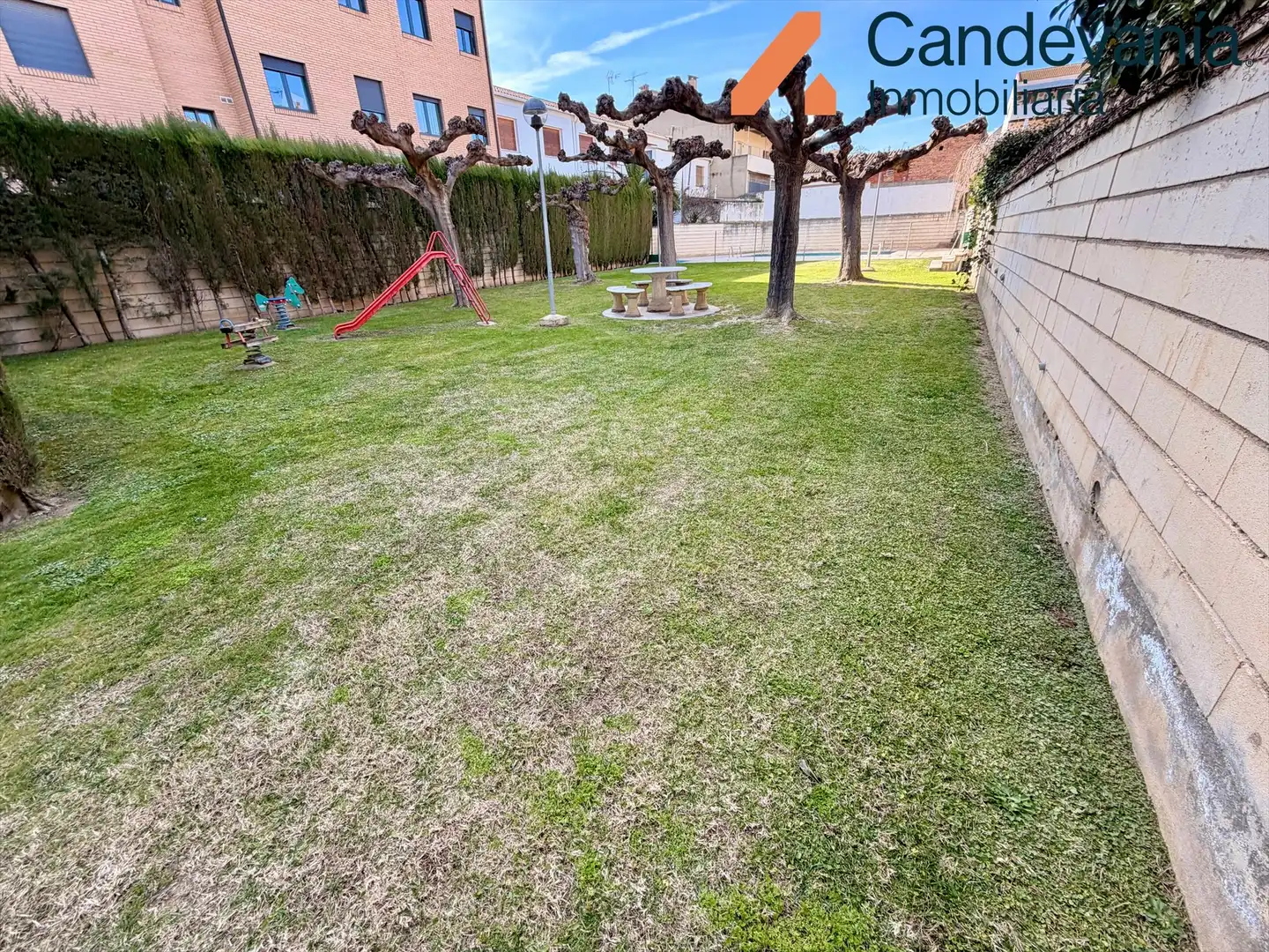 Garden of Detached homes for sale in Villanueva de Gállego  with Heating, Storage room and Community pool