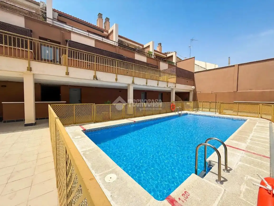 Piscina de Piso en venta en Ontígola con Aire acondicionado, Calefacción y Terraza