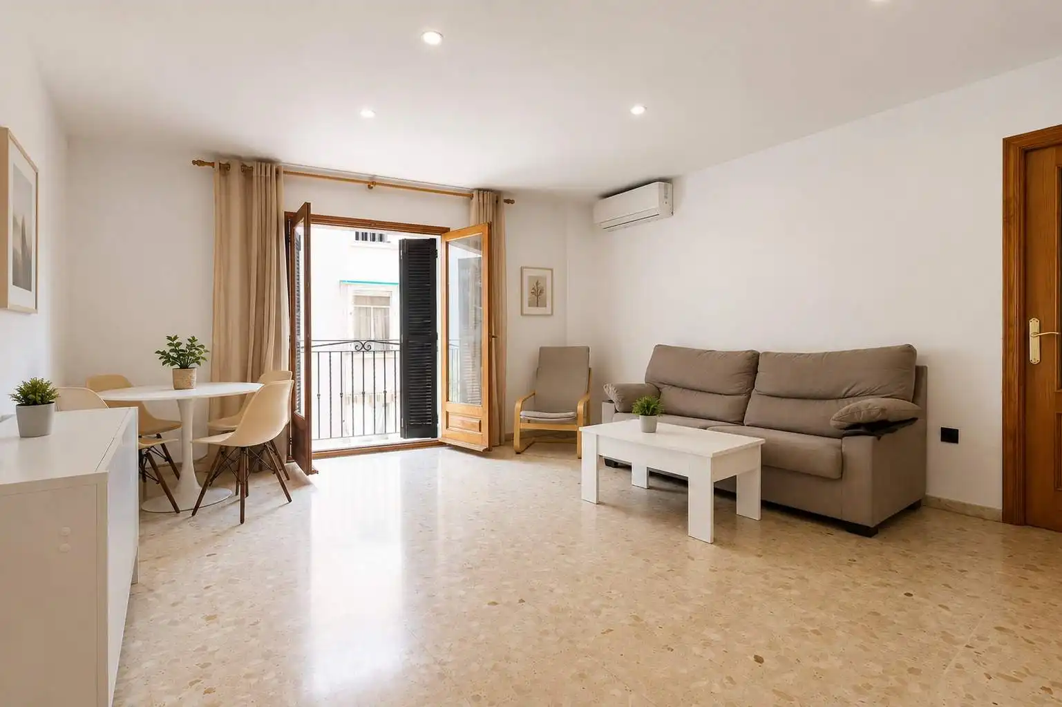 Wohnzimmer von Wohnung zum Verkauf in Gandia mit Möbliert