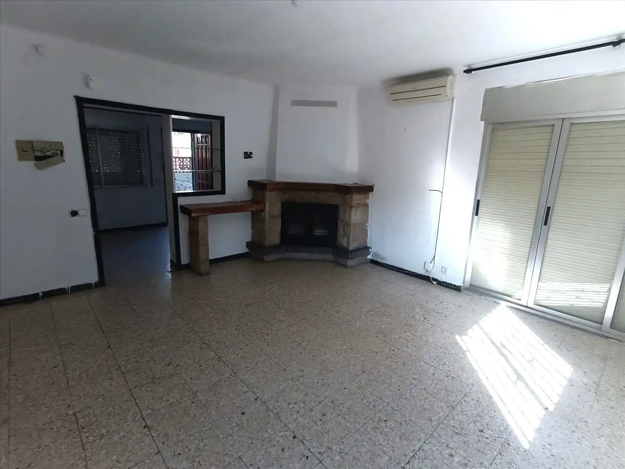 Sala de estar de Casa o chalet en venta en Castellví de Rosanes con Jardín privado, Terraza y Piscina