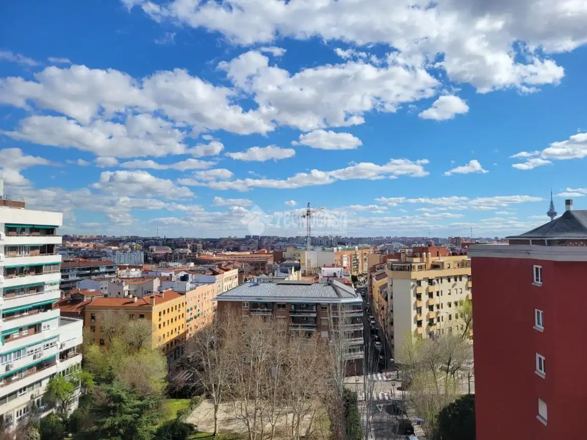 Vista exterior de Piso en venta en Madrid con Aire acondicionado, Calefacción y Terraza