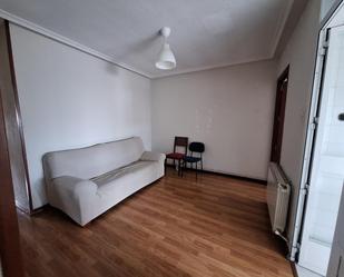 Sala d'estar de Pis en venda en  Madrid Capital amb Calefacció i Terrassa