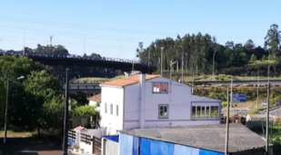 Vista exterior de Casa o xalet en venda en Santiago de Compostela 