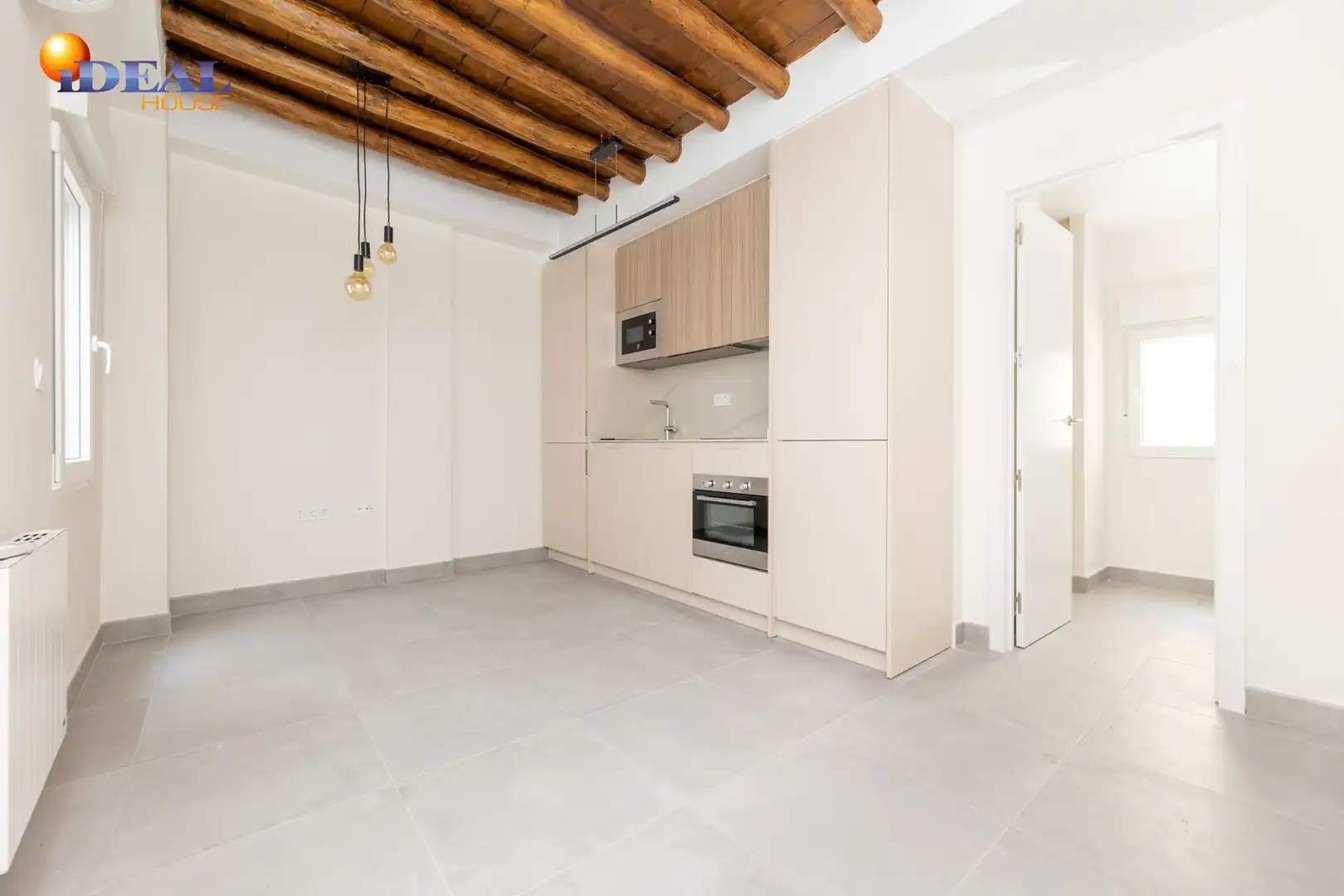 Flat with terrace for sale in Plaza CAMPO DEL PRINCIPE 19
