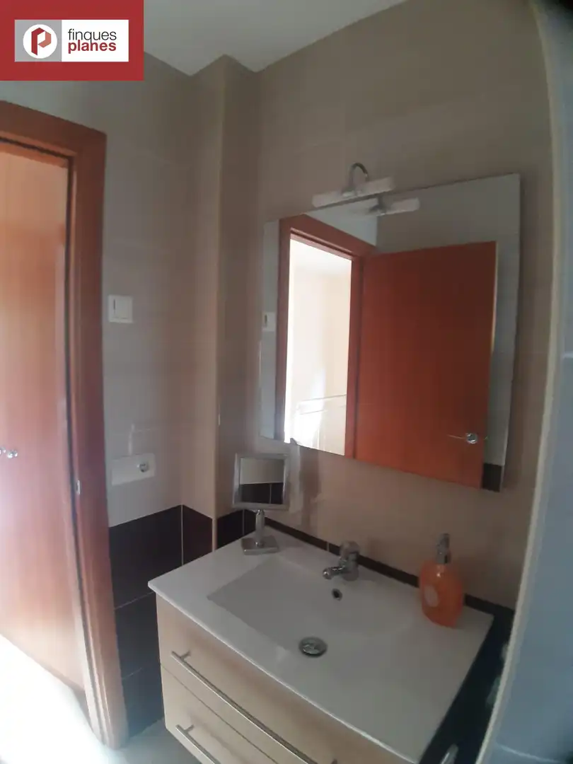 Baño de Dúplex en venta en Les Valls de Valira con Calefacción, Terraza y Amueblado