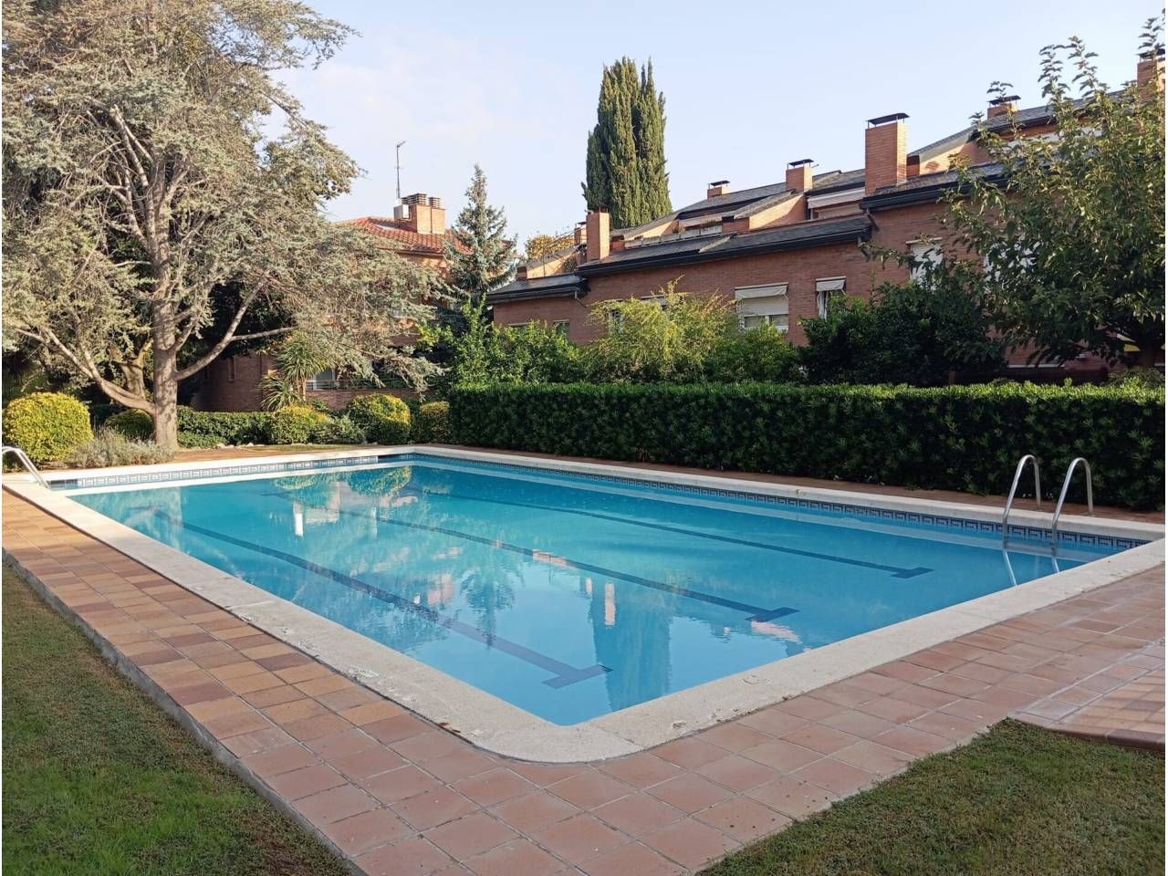 Swimming pool of Single-family semi-detached to rent in Sant Cugat del Vallès  with Air Conditioner, Heating and Private garden