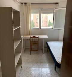 Bedroom of Flat to rent in  Granada Capital