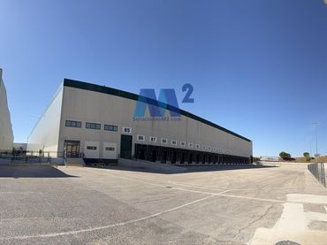 Industrial building to rent in Guadalquivir