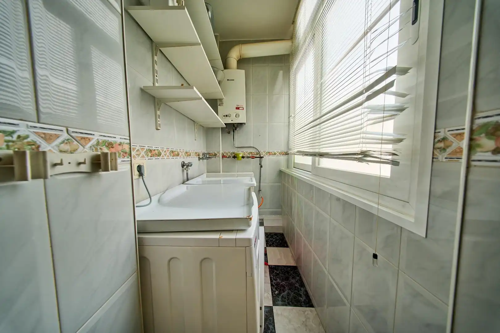 Badezimmer von Wohnung zur Miete in Granada