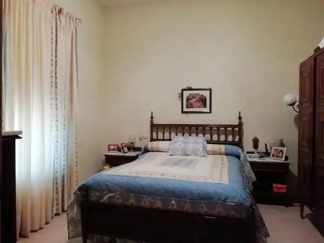 Gran casa y piso muy bien situado en el municipio de Pya-Pueblonuevo , con una superficie total de unos 241 m2 , La casa planta ba, imatge 2