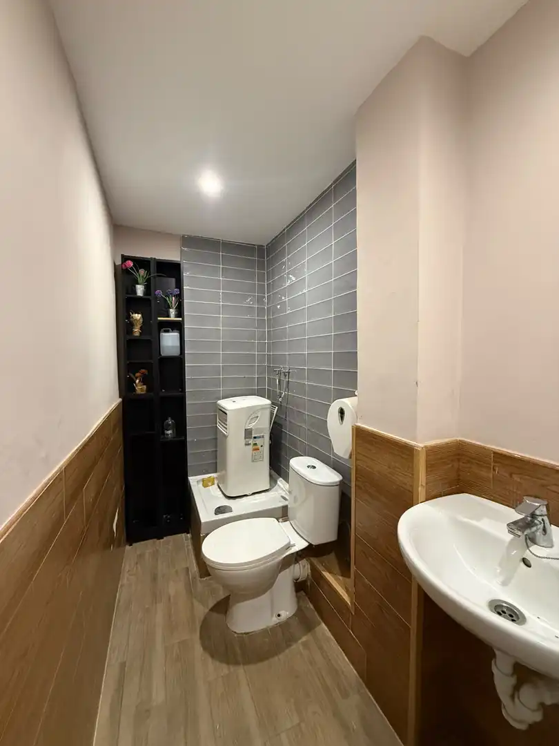 Local comercial en venda a Bellvitge - El Gornal - Granvia LH, imagen 6