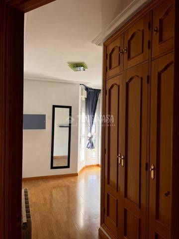 Piso en Alquiler en Valdeacederas
