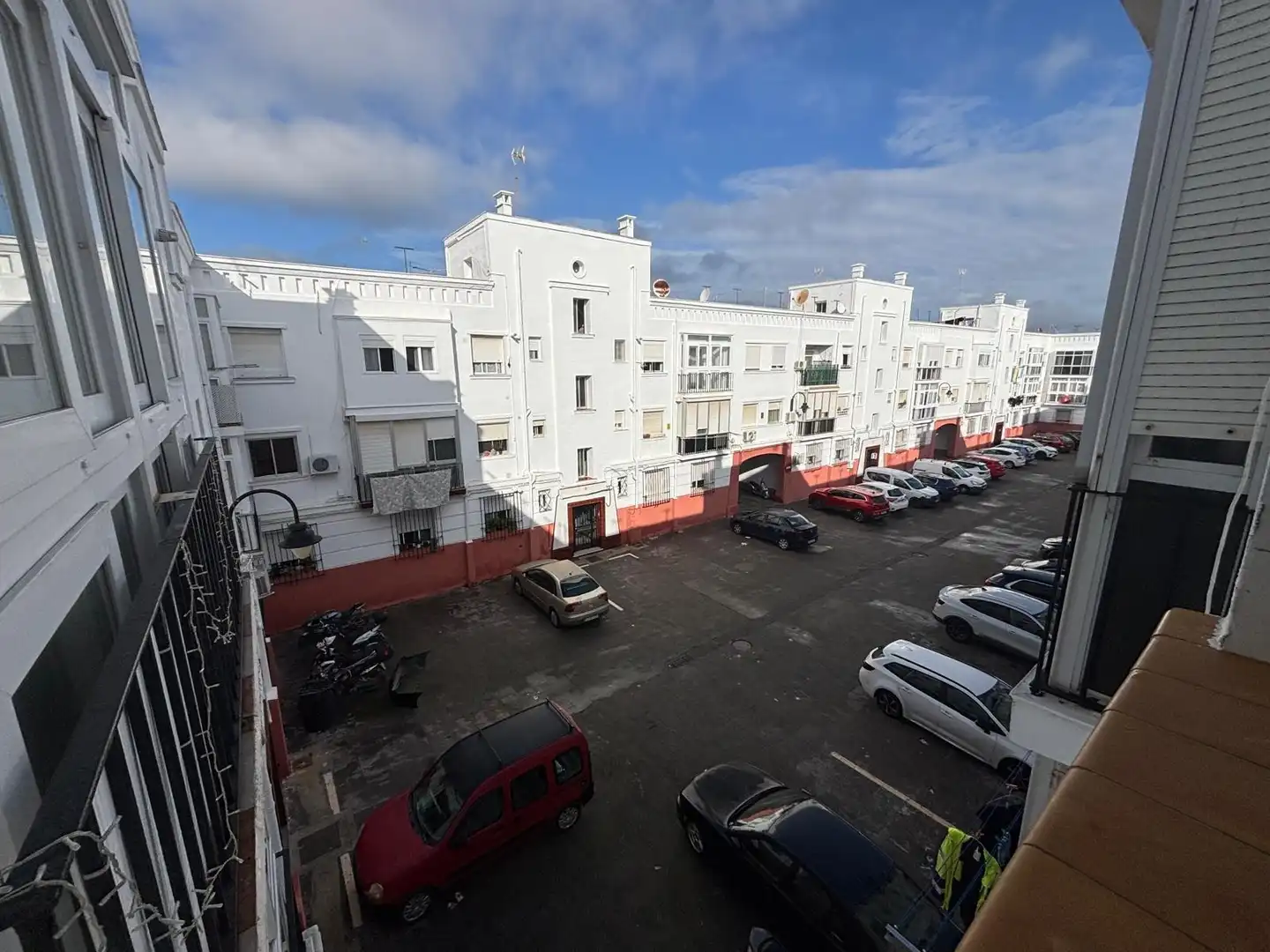 Vista exterior de Pis en venda en San Fernando amb Balcó
