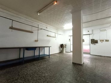 Local comercial en venta en Plaza de Toros - Avenida Chapí - Trinquete