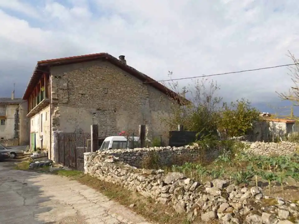 Houses for sale in Junta de Traslaloma
