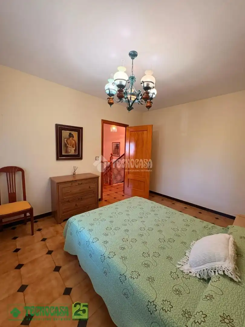 Casa adosada en venda a C. Real, Corral de Almaguer