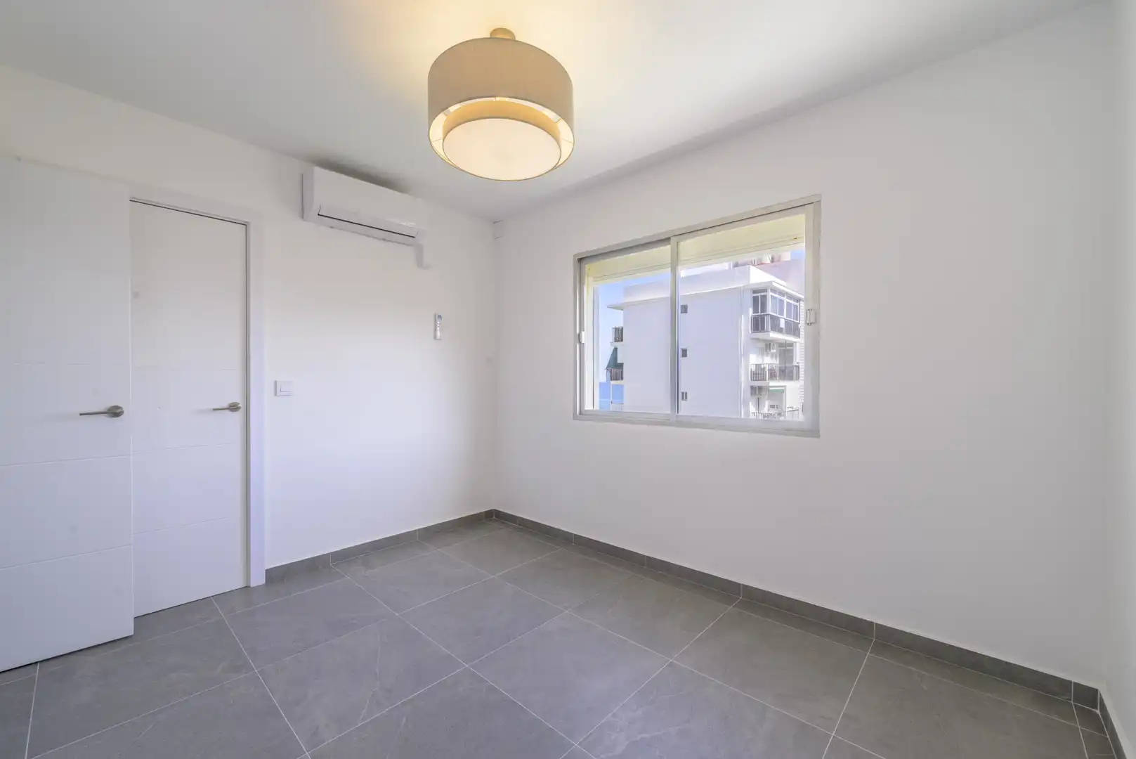 Habitación de Apartamento en venta en Mijas con Aire acondicionado, Terraza y Piscina