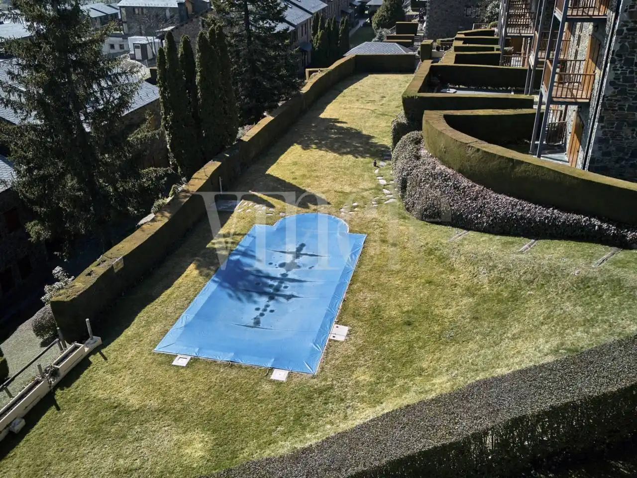 Piscina de Dúplex en venda en Bolvir amb Calefacció, Parquet i Terrassa