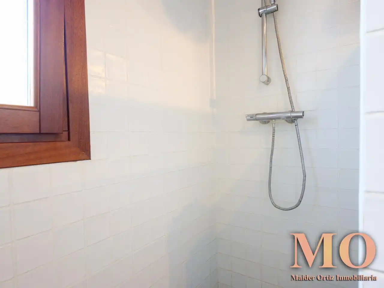 Badezimmer von Country house zum Verkauf in Bergara mit Heizung, Privatgarten und Terrasse