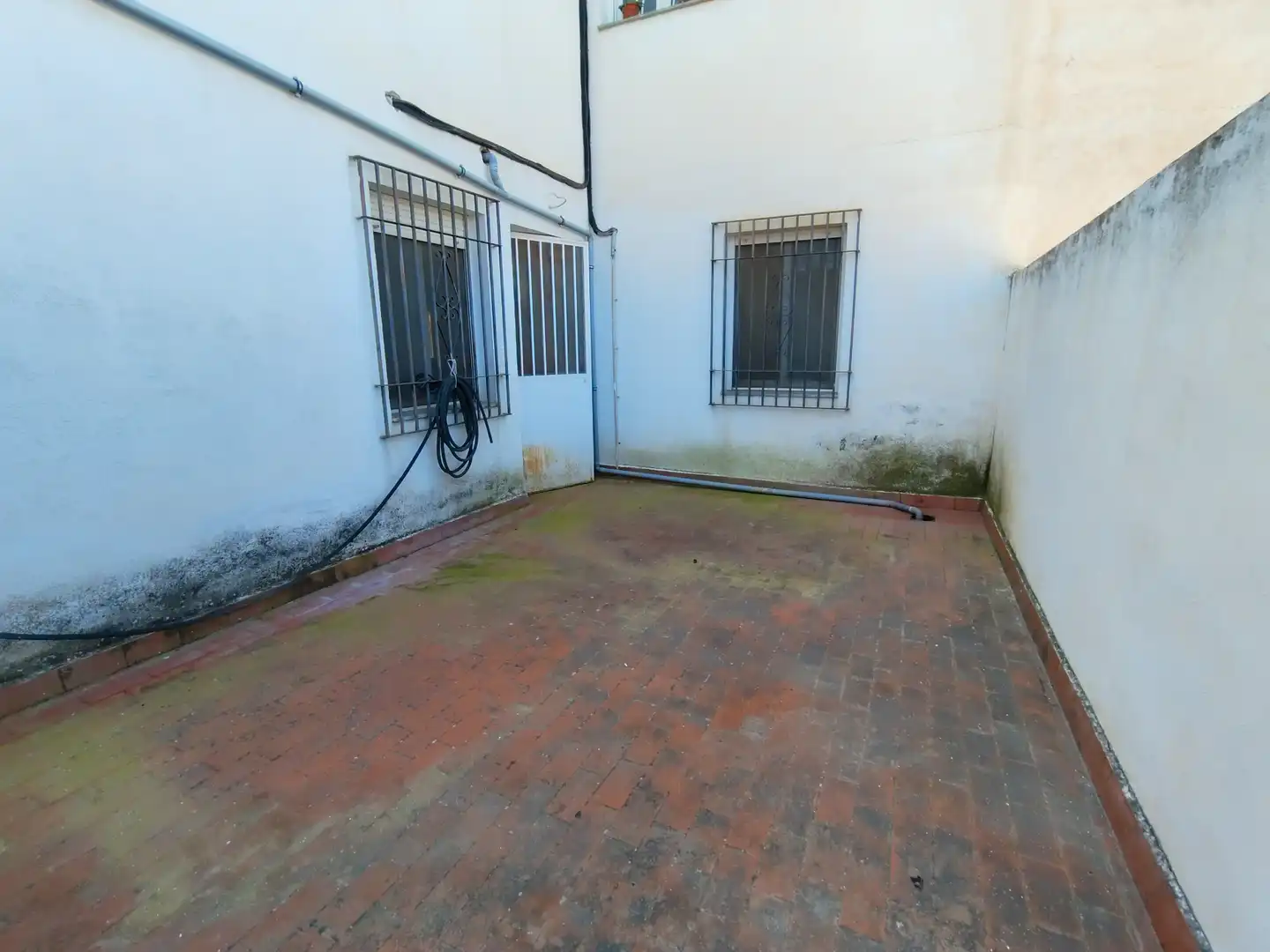 Gebäude zum Verkauf in La Zubia