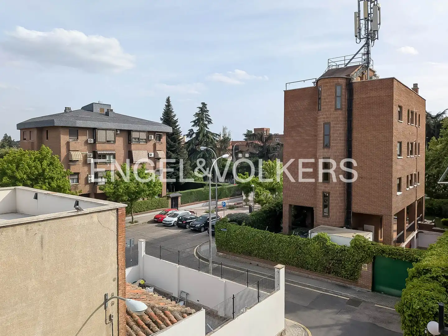 Außenansicht von Wohnung zum Verkauf in Madrid mit Klimaanlage, Heizung und Terrasse
