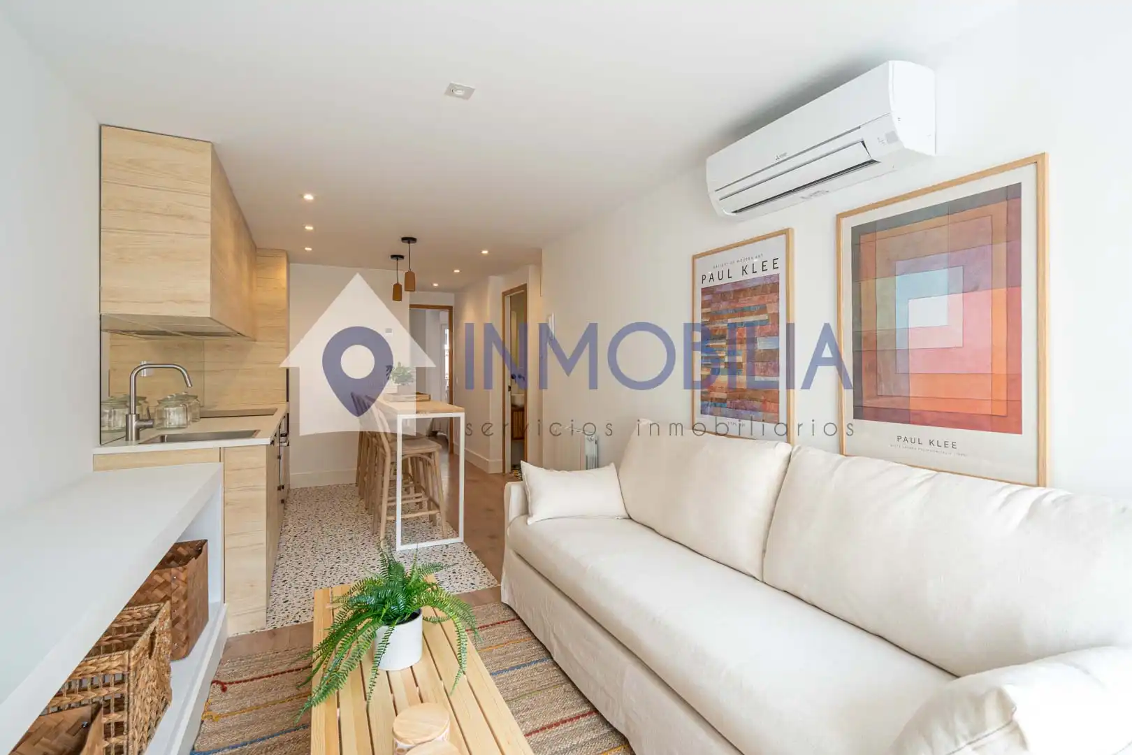 Bedroom of Flat for sale in  Madrid Capital  with Air Conditioner, Heating and Terrace