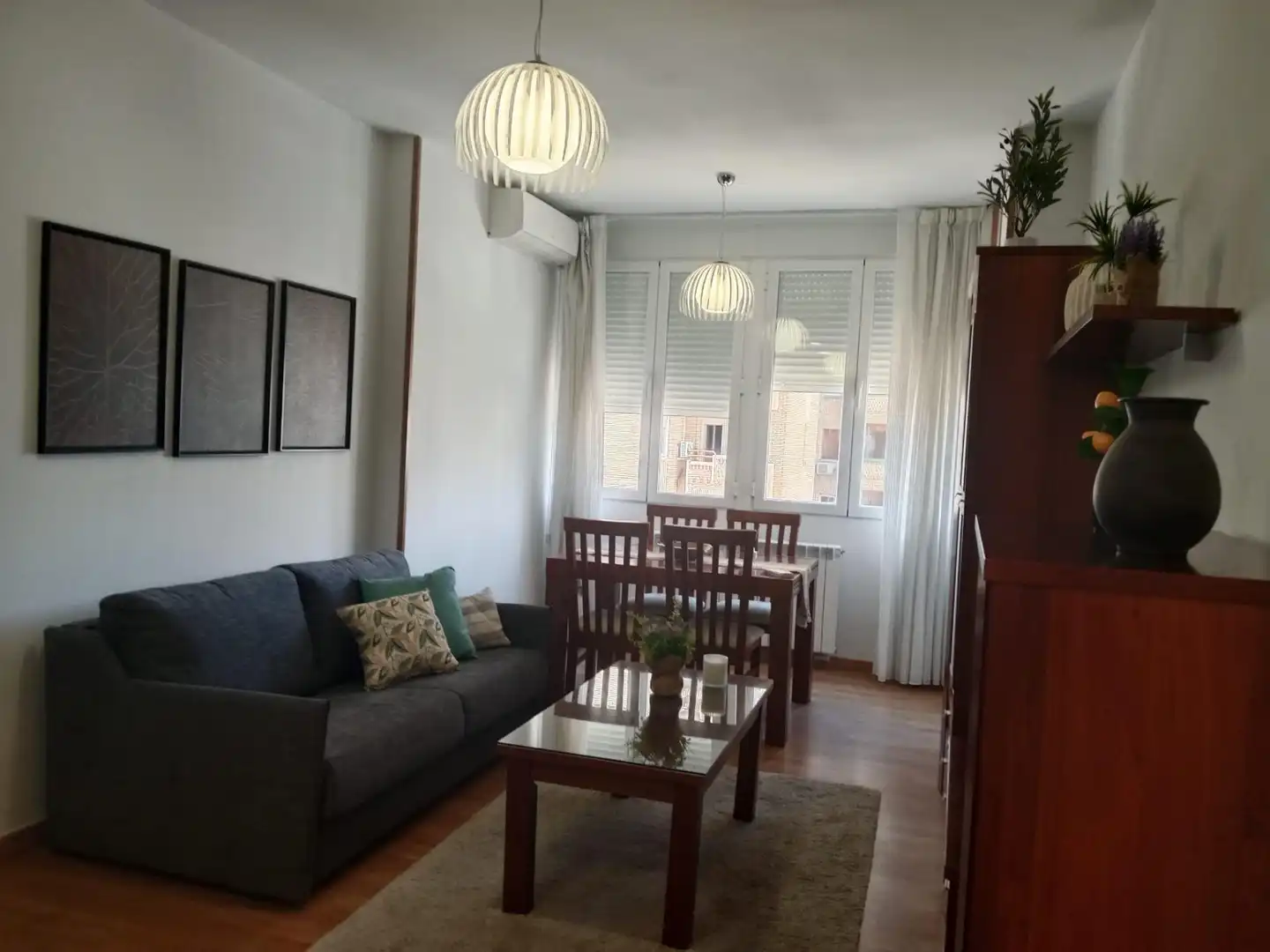 Sala de estar de Piso de alquiler en Madrid con Aire acondicionado, Calefacción y Amueblado
