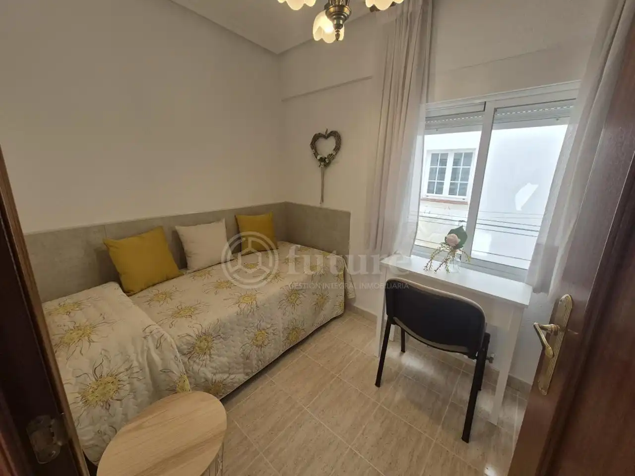 Schlafzimmer von Wohnung zur Miete in Salamanca mit Heizung, Möbliert und Balkon