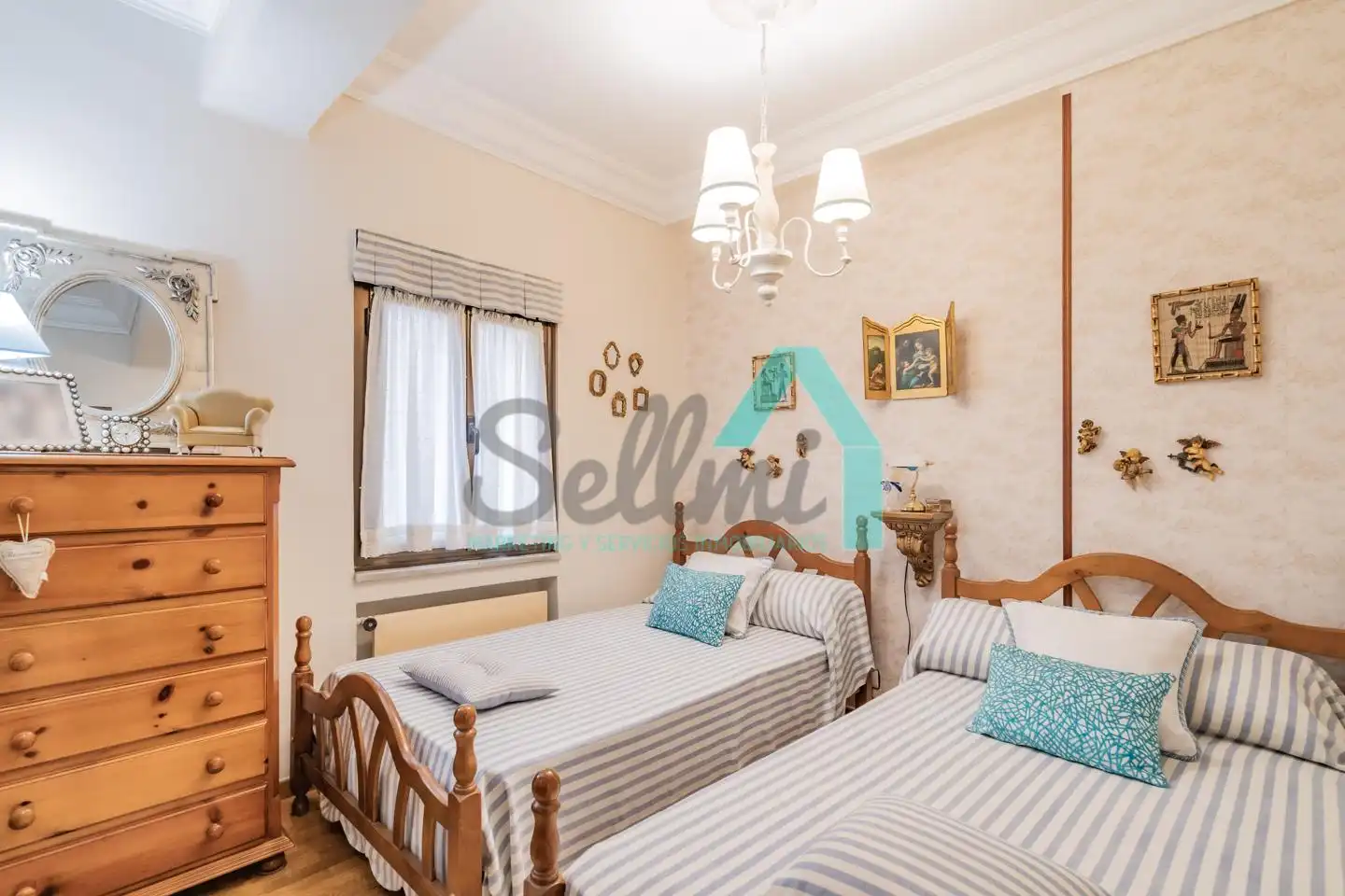 Habitación de Piso en venta en Mieres (Asturias) con Calefacción y Parquet