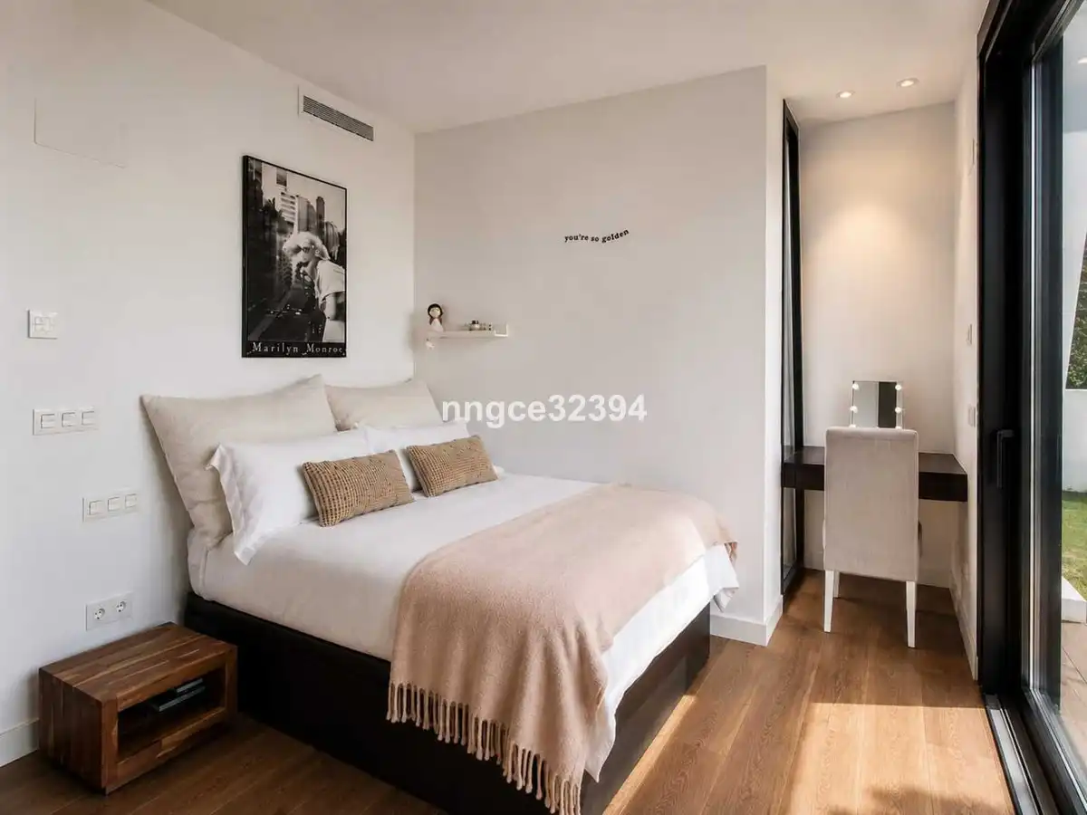 Bedroom of Houses for sale in Estepona  with Air Conditioner, Private garden and Terrace