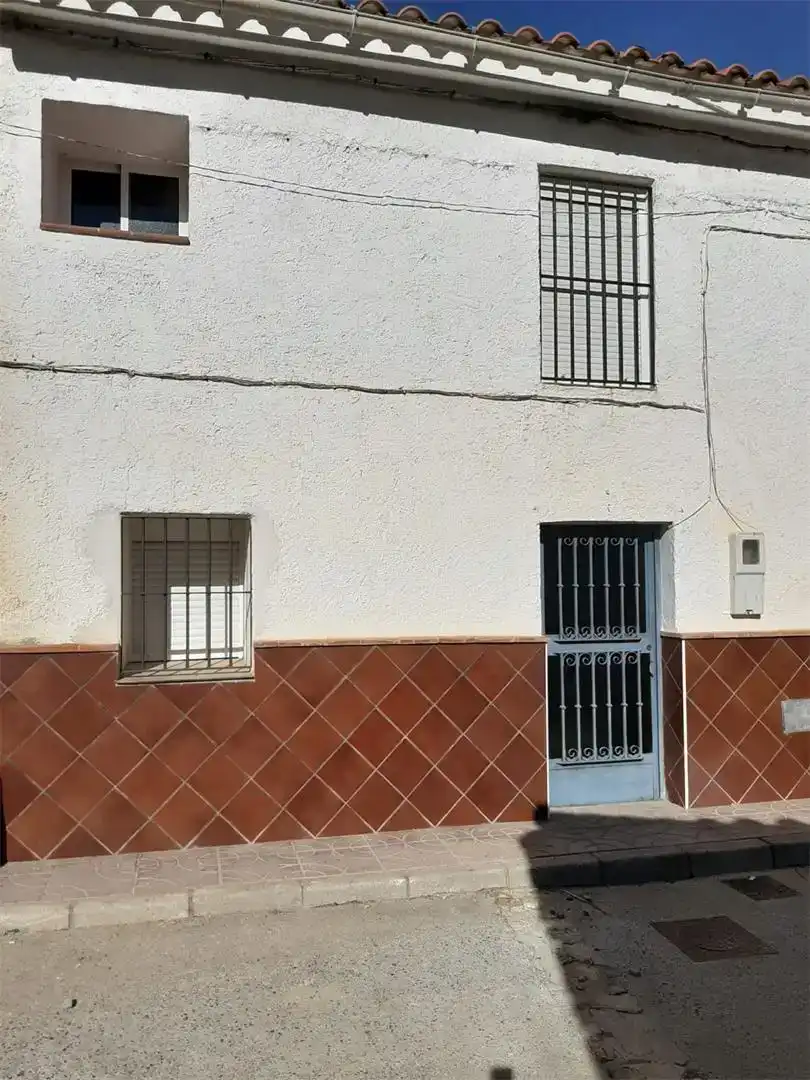 Vista exterior de Casa o xalet en venda en Guadix