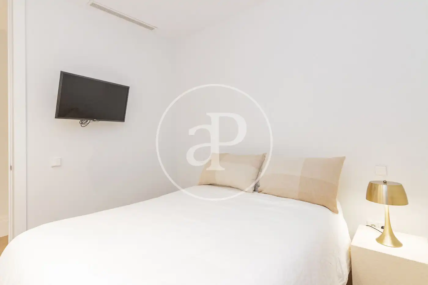 Schlafzimmer von Wohnung zum Verkauf in Madrid mit Klimaanlage, Heizung und Balkon