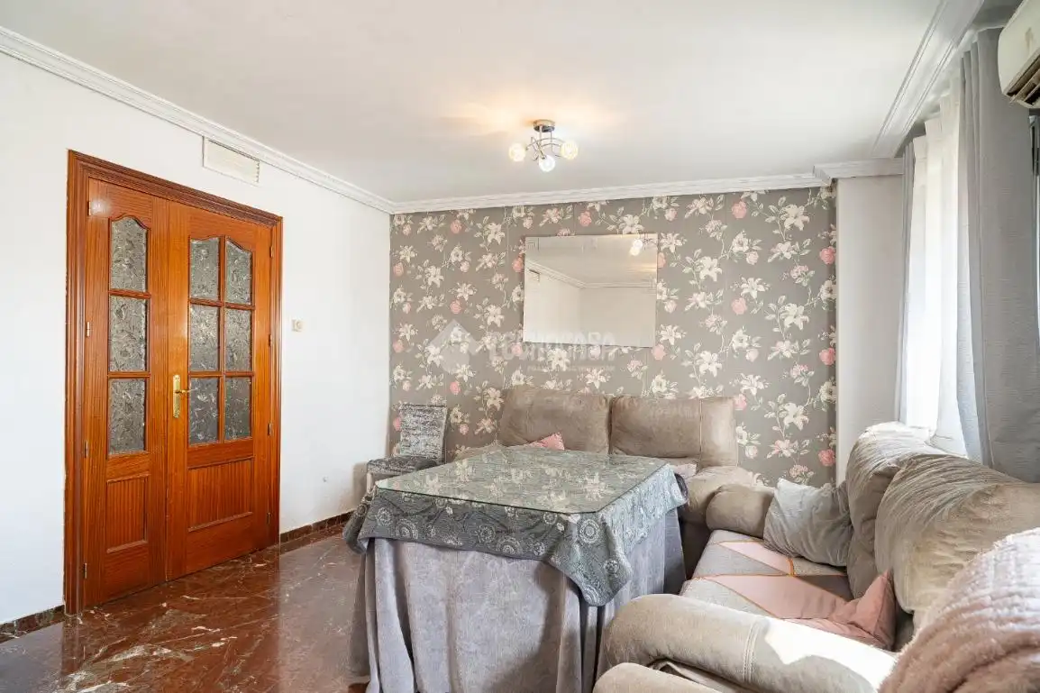 Living room of Flat for sale in Úbeda  with Air Conditioner