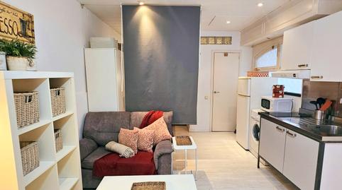 Foto 4 de Estudio de alquiler en Carrer de Lluís Sagnier, 46, El Guinardó, Barcelona