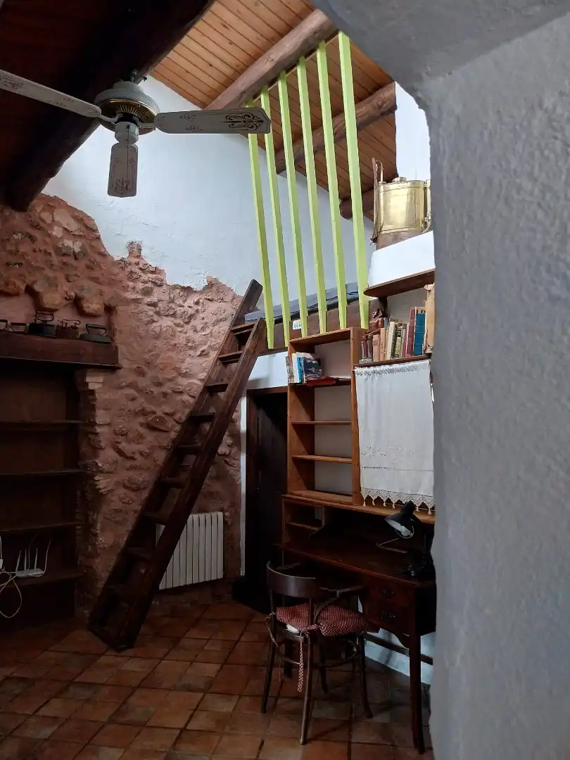 Casa adosada en venta en Vacarisses con Calefacción, Horno y Balcón